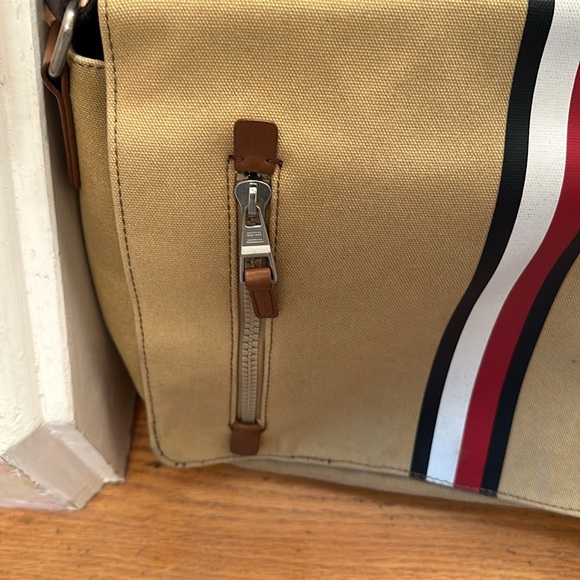 Tommy Hilfiger laptop bag - Picture 4 of 12